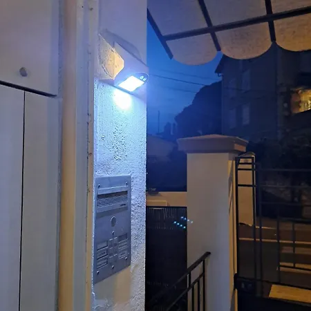 100 м с 3 спальнями в центре каннах Διαμέρισμα *