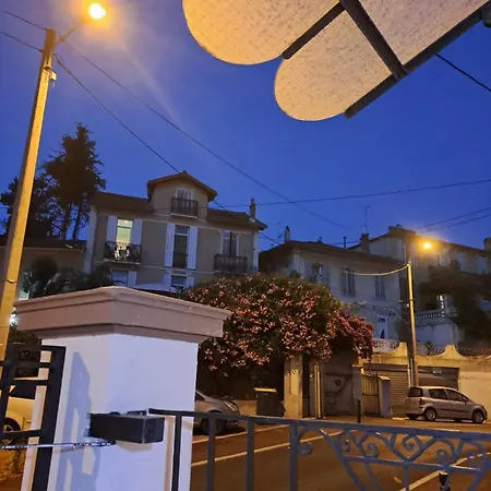 100 м с 3 спальнями в центре каннах Apartament Cannes