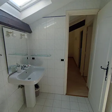 Apartament 100 м с 3 спальнями в центре каннах